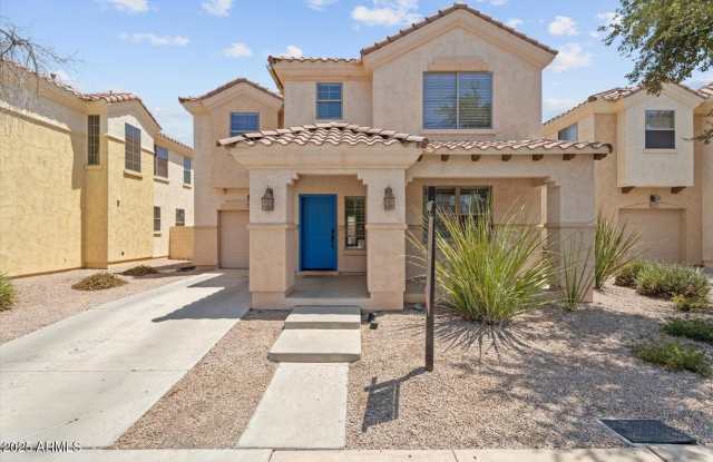 Photo of 1423 S NEWBERRY Lane