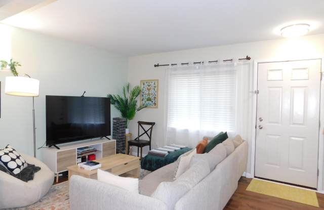 543 Longshore Drive unit: B