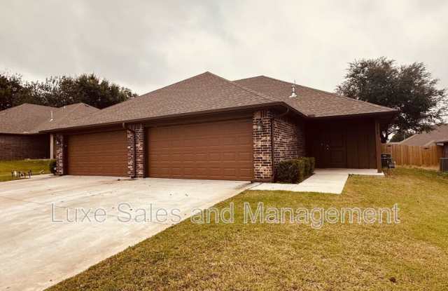 Photo of 1316 E Cavanaugh St