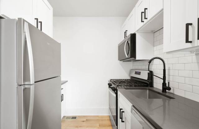 MOVE IN TODAY! GORGEOUS 2-bedroom in DORMONT!