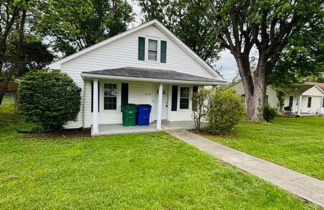2 Bedroom, 1 Bath