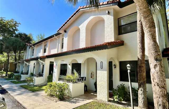 11557 Royal Palm Blvd