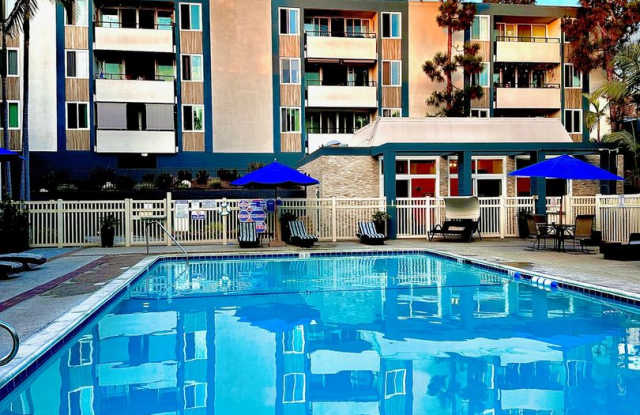 Los Arboles Apartments