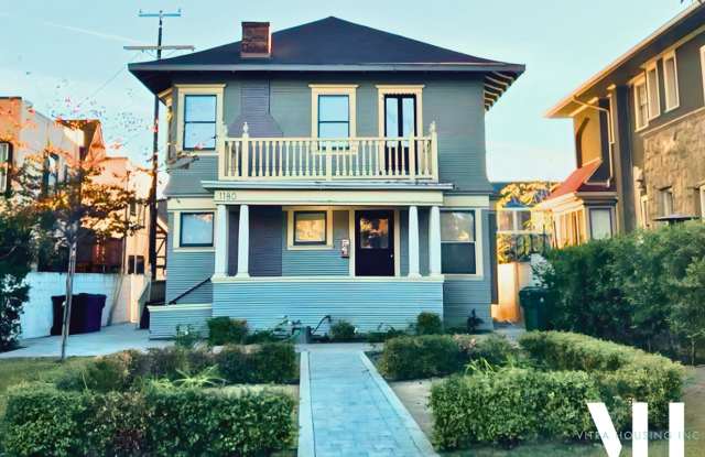 Expansive Six Bedroom House Steps from USC Campus!