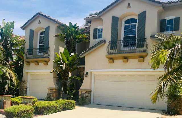 BEAUTIFUL 4 bed/4.0 Bath in the desirable community of Aliso Viejo