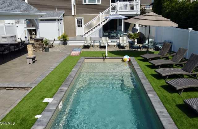 304 Arnold Avenue