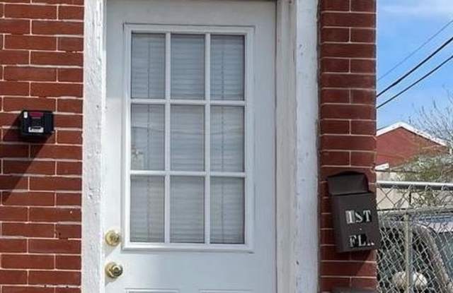 Photo of 215 W LAFAYETTE Street