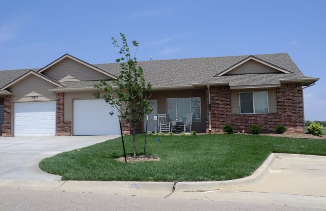 10836 Clubview Road - 10836 West Clubview Road, Maize, KS 67101