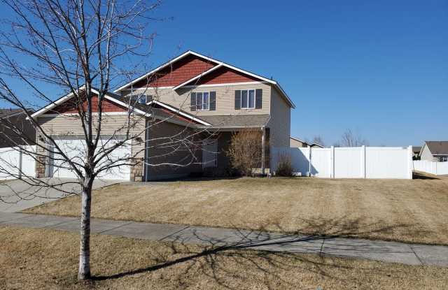 Photo of Beautiful 4 bedroom 3 bath home in the Landings!