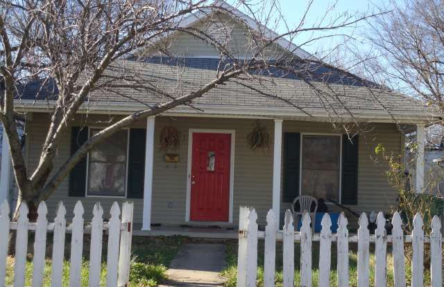 Photo of 710 Bolivar Street