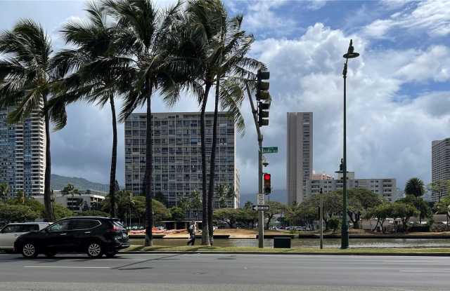 454 Namahana Street unit: 201