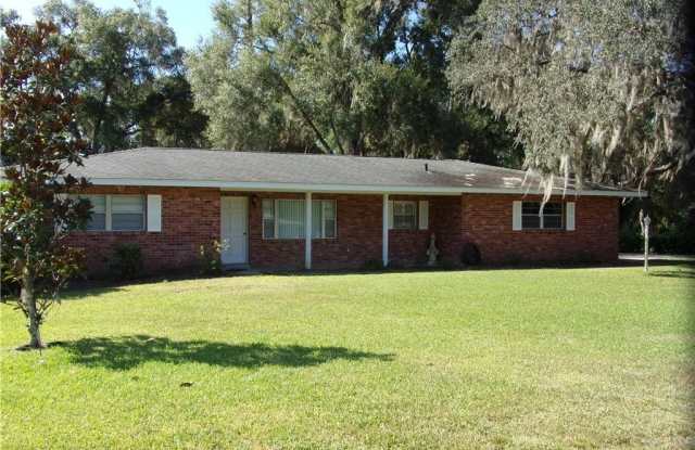 1821 Kimberly Lane