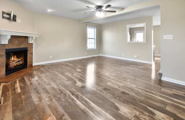 Pet Friendly Three Bedroom!