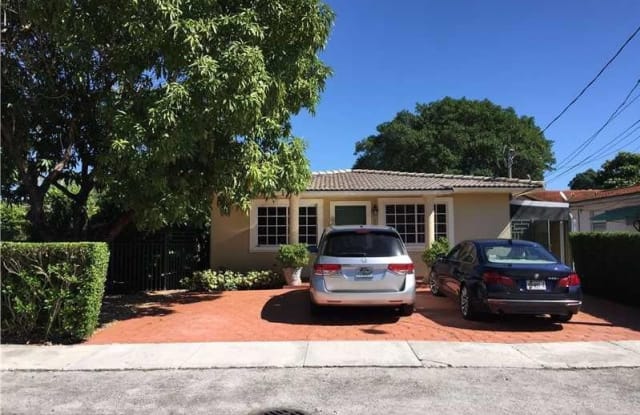 2801 SW 36 AV - 2801 SW 36 Ave, Miami, FL 33133