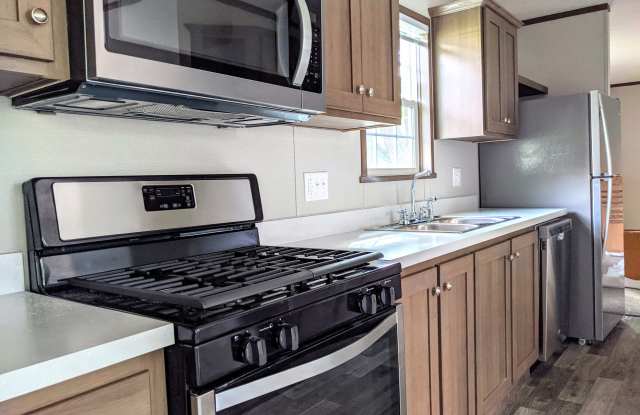 3430 N. Peoria Drive Lot 8