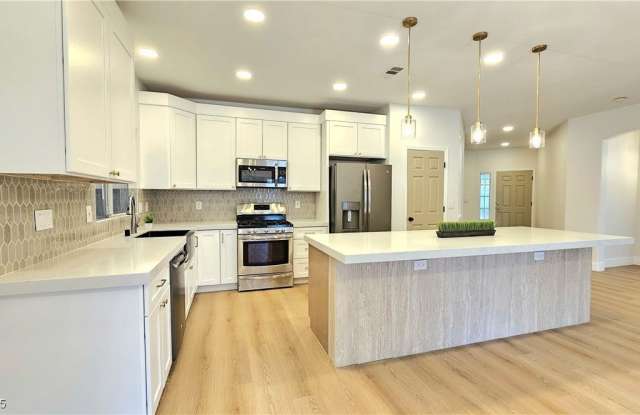 3205 Townsend Hall Court