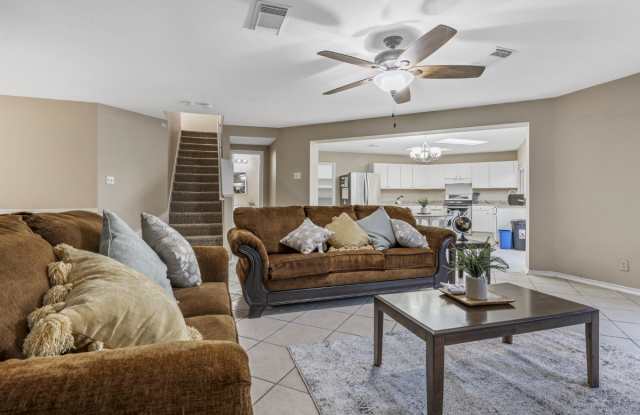 4208 Creekway StreetBEDROOM 1B - 688264https://livehomeroom.com/5850