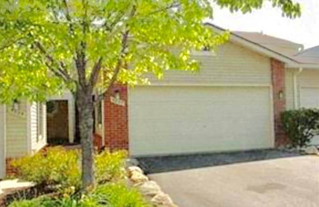 5637 DRAKE HOLLOW DR - 5637 Drake Hollow Dr W, Oakland County, MI 48322