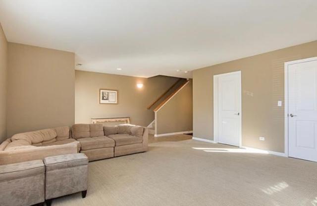 7426 W Fullerton Avenue