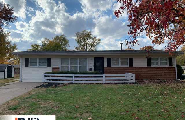 315 Saint Edward Ln - 315 Saint Edward Lane, Florissant, MO 63033