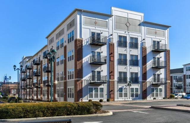 100 N Park Rd Unit D11