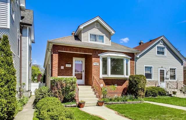 7236 W Everell Avenue - 7236 West Everell Avenue, Chicago, IL 60631