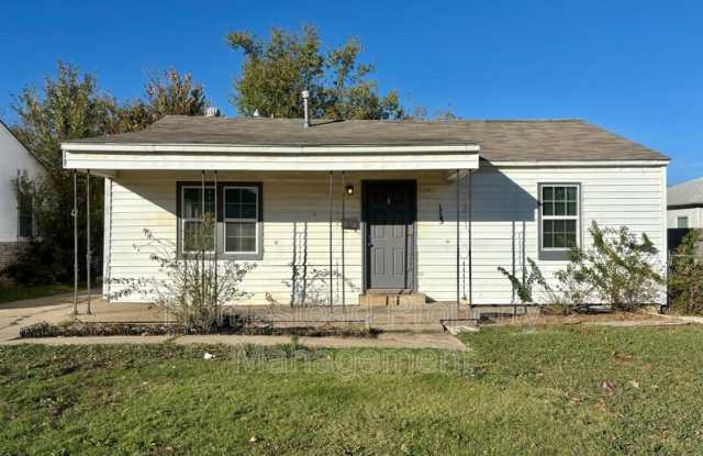 113 E. Myrtle