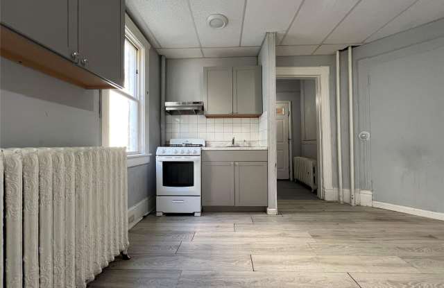 44 S Hamilton Street