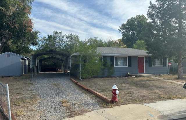 12 Elizabeth Ct