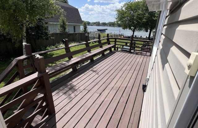 Photo of 46 N Lake Avenue