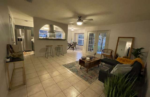 Cozy  Spacious 3-Bed Home in McAllen!