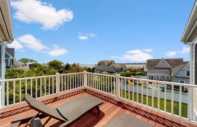 Photo of 573 Wolcott Avenue