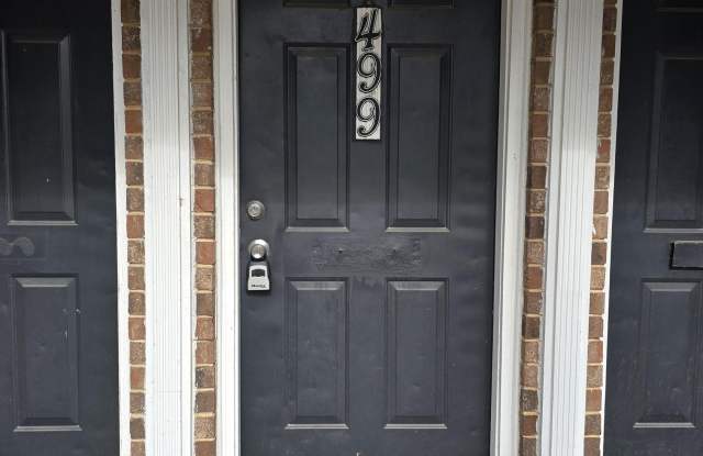 499 W BUENA VISTA Avenue