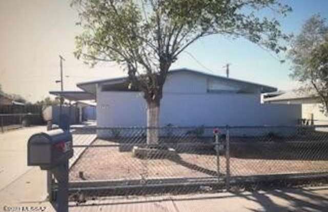 3706 E Garden Street - 3706 East Garden Street, Tucson, AZ 85713