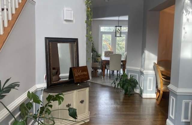 21100 Tulip Poplar Way - 2Main (Top 2 Levels)