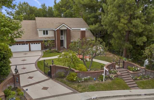 4055 Nogales Dr