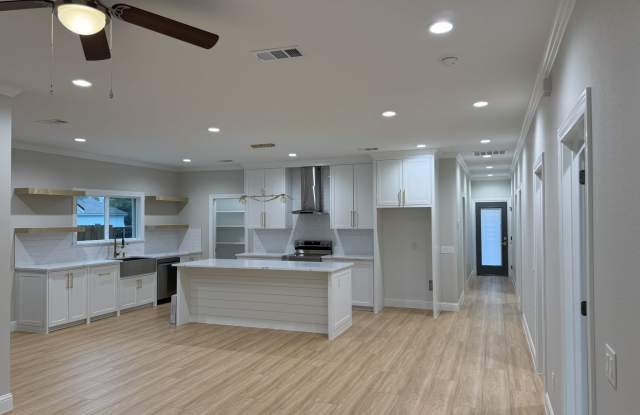 503 Richardson Street