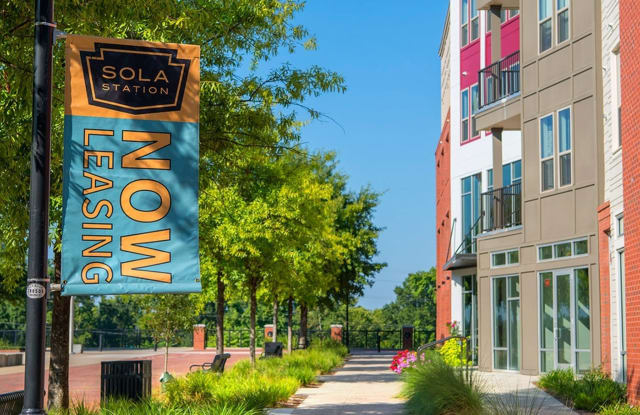 Sola Station Canalside Apartments Columbia Sc Apartments For Rent [ 415 x 640 Pixel ]