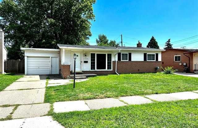 Photo of 31030 E COUSINO Drive N