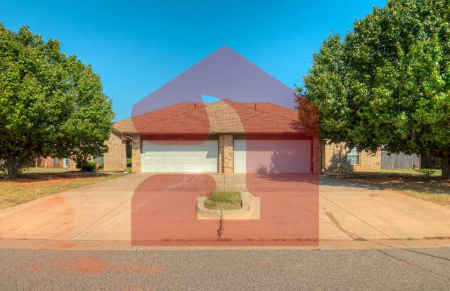 Photo of 2707 Silvertree Drive