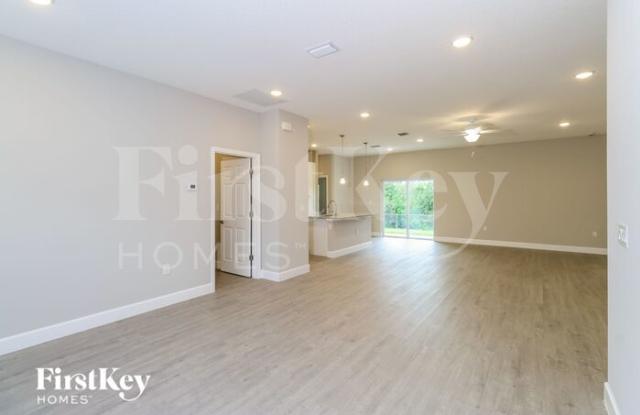 1395 Transcoro Street Southeast