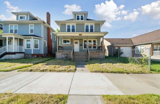 $1,675 - Spacious 3 Bedroom in North End