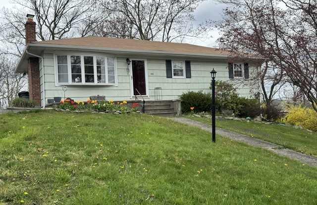 101 Larsen Road - 101 Larsen Road, Passaic County, NJ 07480