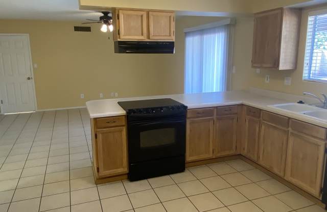 3514 East Diamond Avenue