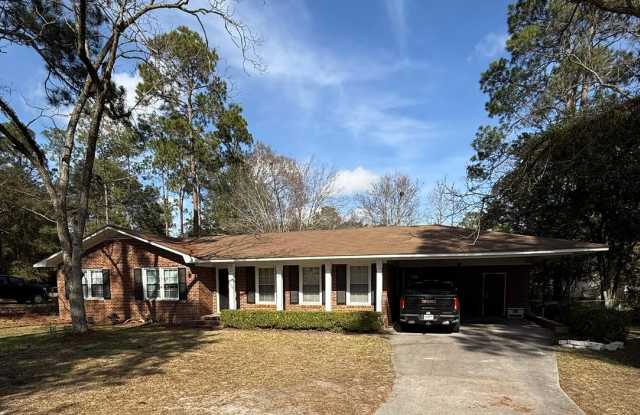 519 Pitt Moore - FALL 2026