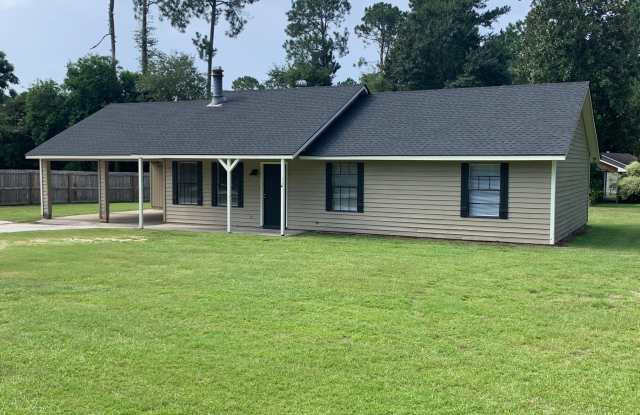 812 Robin Hood Trail