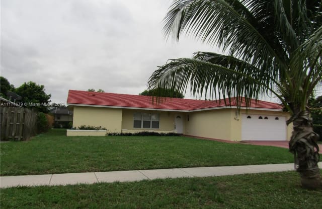 3827 N Heath Cir N - 3827 Heath Cir N, West Palm Beach, FL 33407