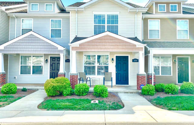 308 Sam Houston Cir - Fully Furnished