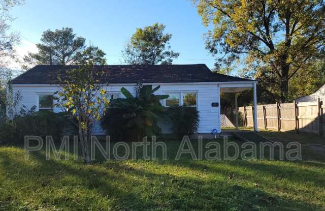 701 NW 9th St