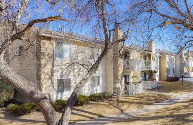 8555 Fairmount Dr I-202